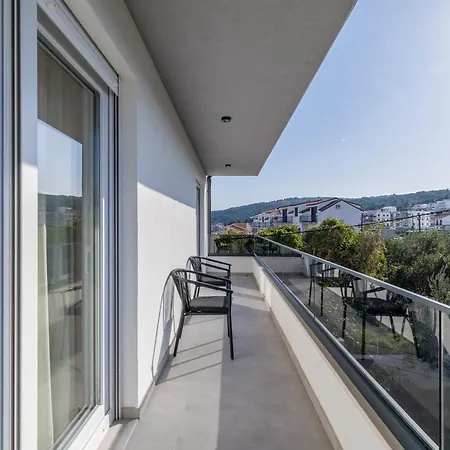 Bracera Luxury * Slatine