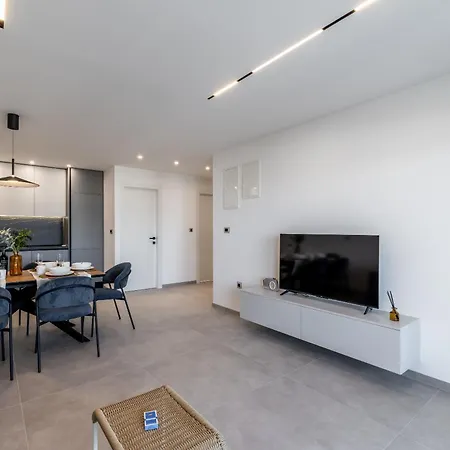 Bracera Luxury