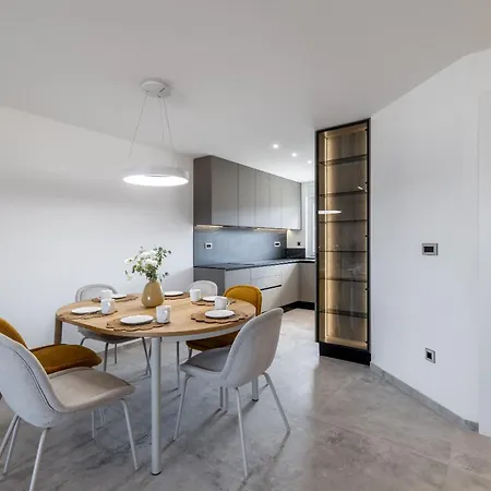 Apartament Matici *
