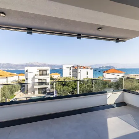 Bracera Luxury *