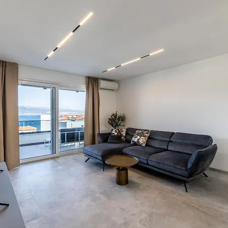 Bracera Luxury 아파트 슬라티네