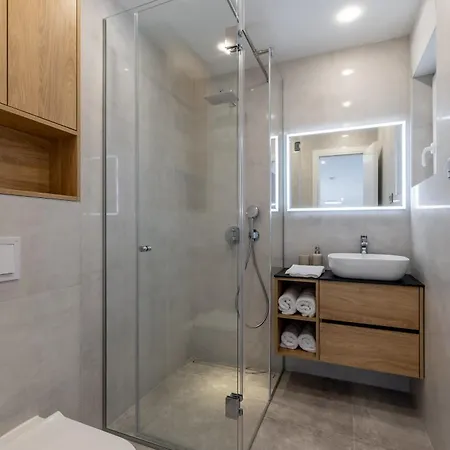 Bracera Luxury * 슬라티네