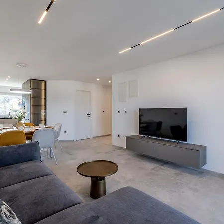 Bracera Luxury 슬라티네