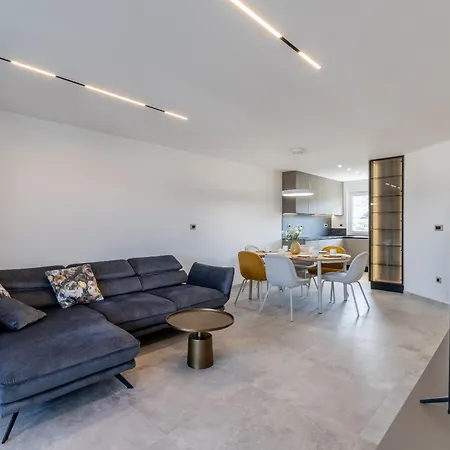 아파트 Bracera Luxury