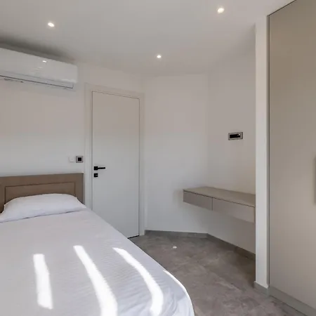 Bracera Luxury 슬라티네