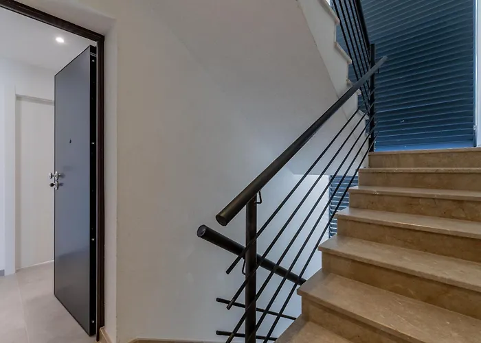 Bracera Luxury شقة سلاتين