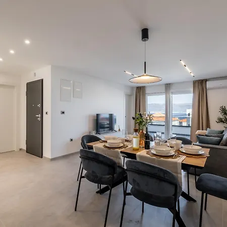 Bracera Luxury * 슬라티네