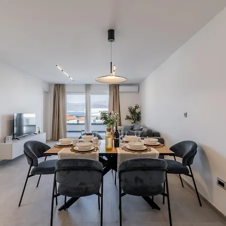 아파트 Bracera Luxury *