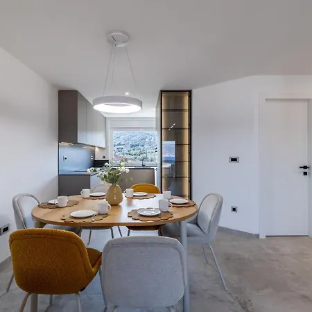 Bracera Luxury * 슬라티네